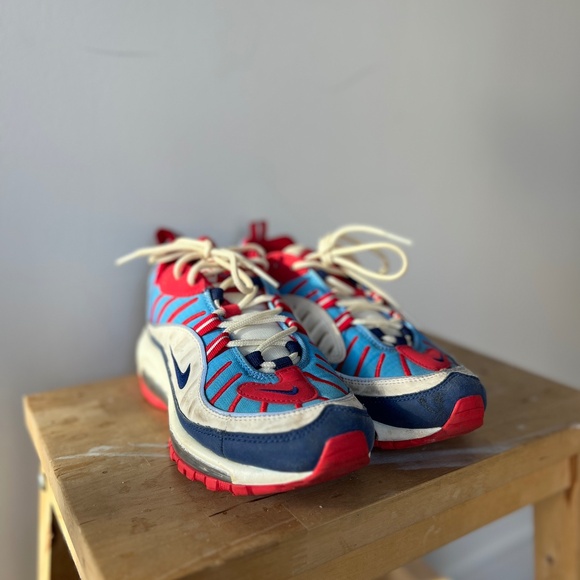 Nike Women's Air Max 98 - Picture 2 of 7